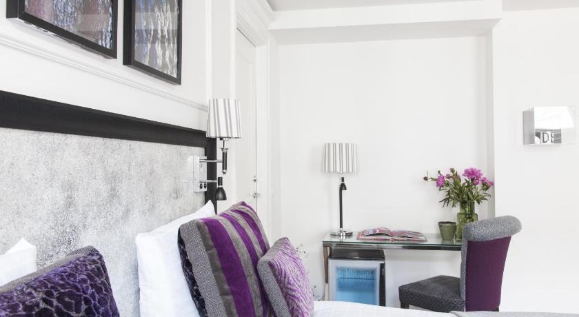 Image of Small Double Room 4