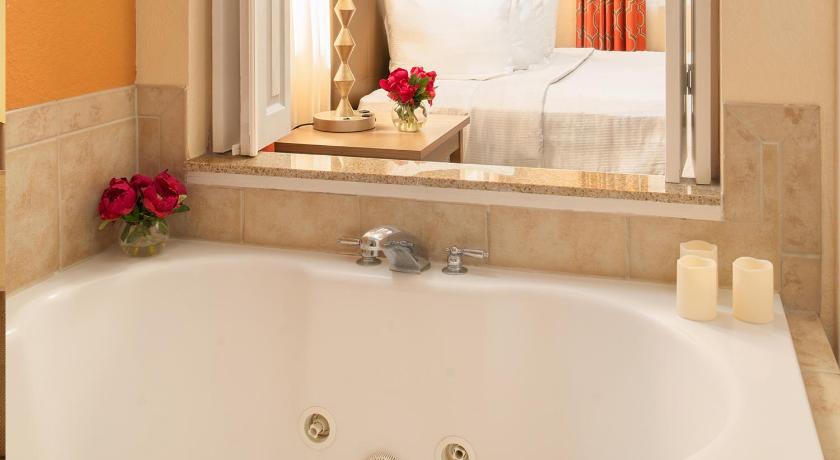 Image of Two Bedroom Suite with Sofa Bed 2