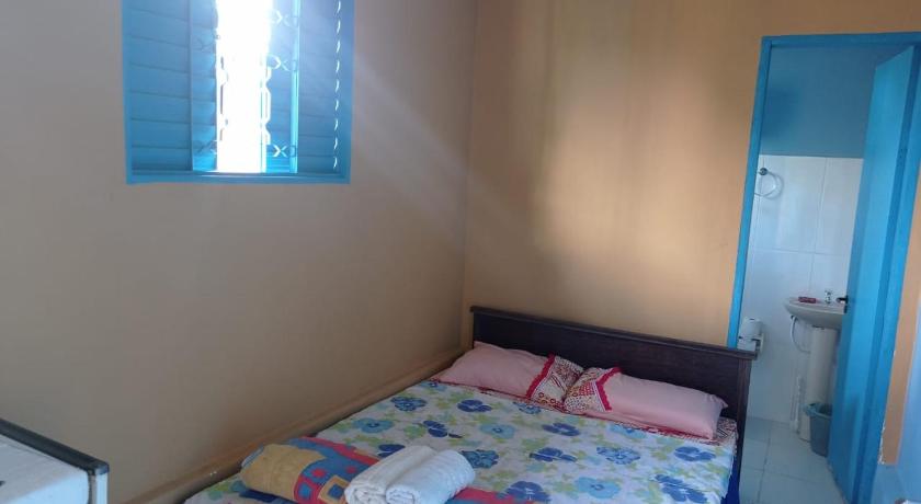 Quarto privativo com banheiro