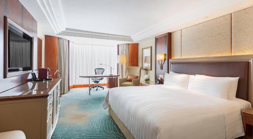 Image of Horizon Deluxe Room 1 King 4