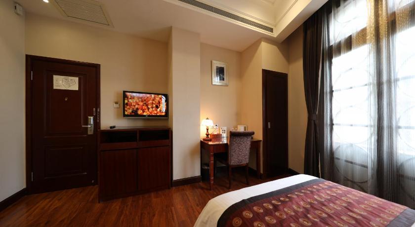 Image of Superior Twin Bed 0