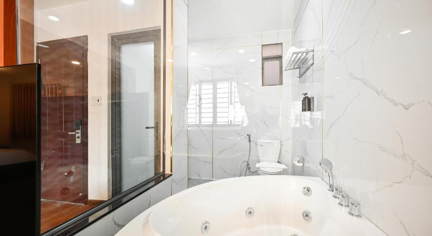 ホーチミン Yoko Airport Saigon Hotel 4つ星 ホテル プール