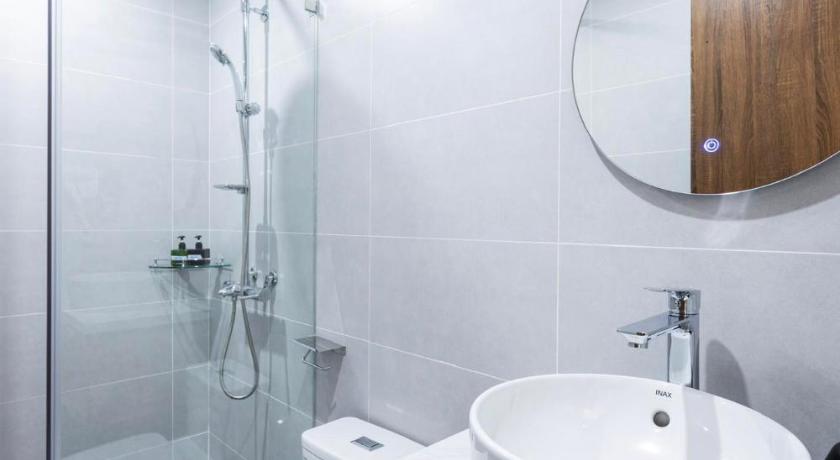Phòng Giường Đôi Nhìn Ra Hồ Nước (Double Room with Lake View)