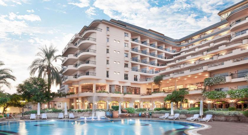ルクソール Steigenberger Nile Palace 5つ星 ホテル レストラン