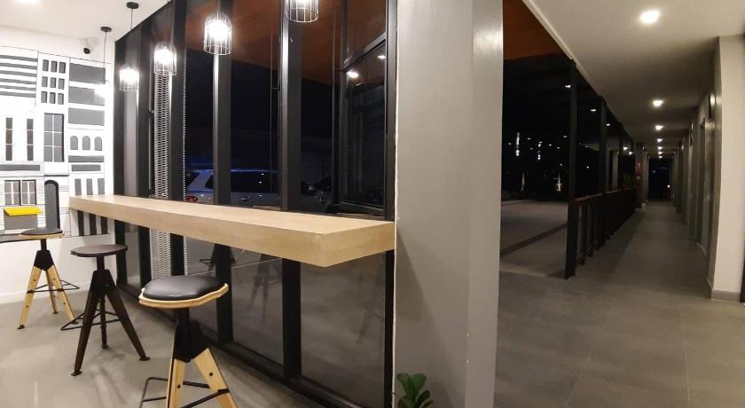 เดอะ โมเดล การ์เดน