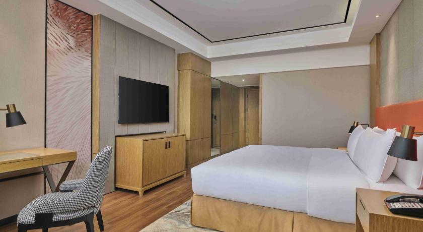 Image of King Guest Room City View 3