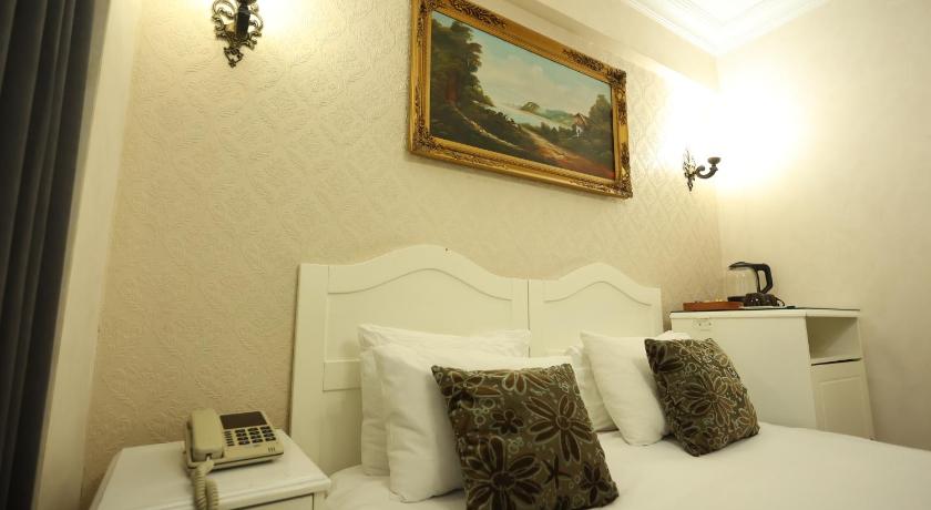 Image of Standard Double Room 13