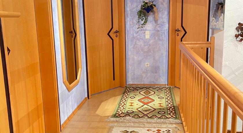 Erlenbach bei Dahn Ferienwohnung Yuan 4-Star Single Room lobby