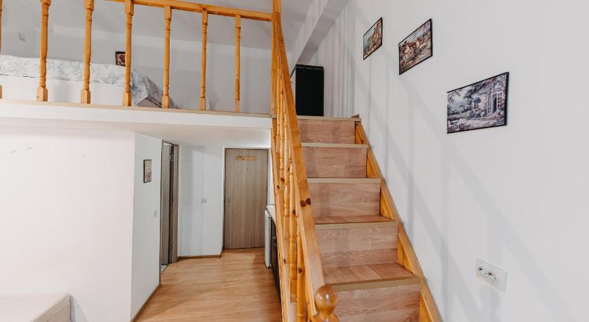 Studio Piata Amzei NR.1 (8 C)