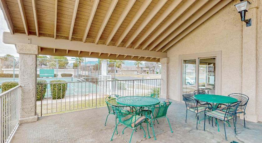 Saint George (UT) Mountain Views at the Village 4-Star Accommodation restaurant