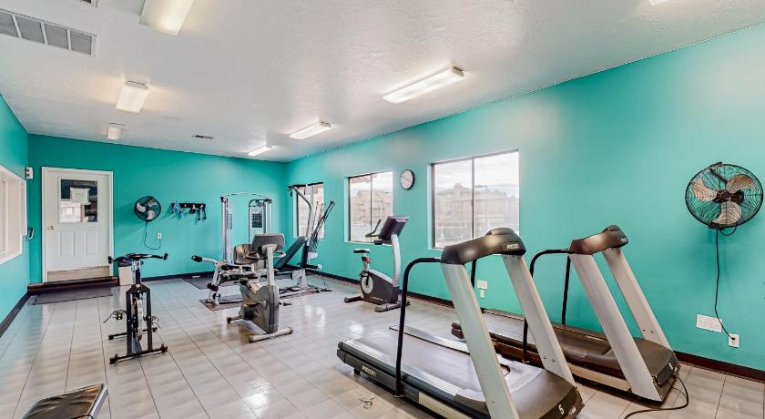 Saint George (UT) Mountain Views at the Village 4-Star Accommodation amenity