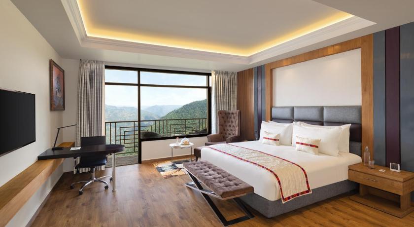 Deluxe Room with Private Balcony