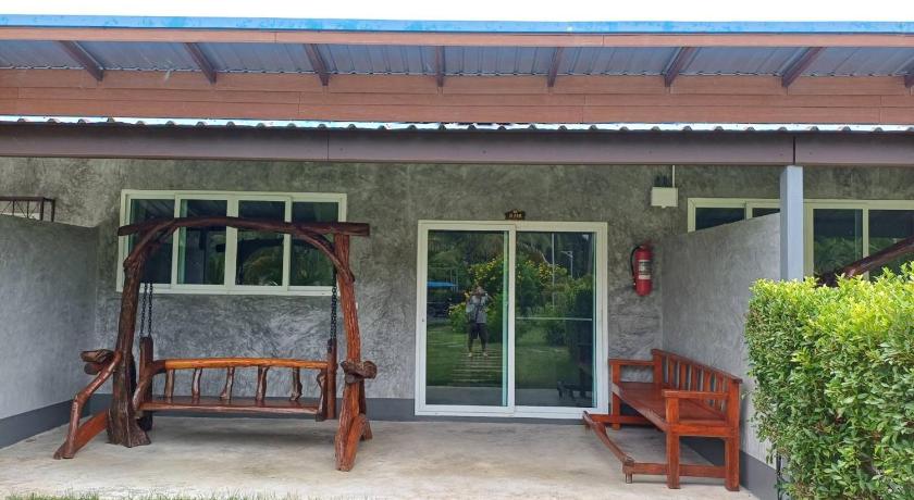 LANTA MERMAID RESORT - image 9