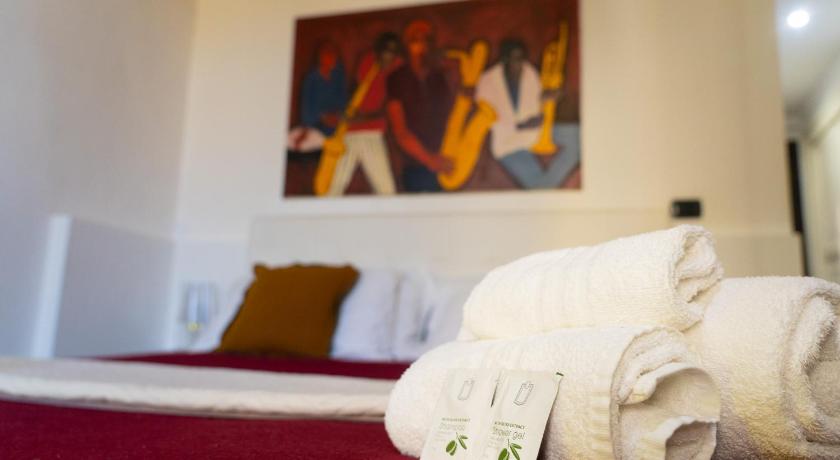 Image of Triple Room 15