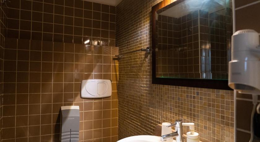 Image of Double Room 2