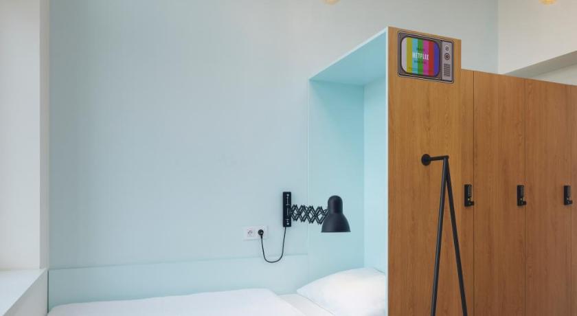 Imagen de Habitación triple con baño privado (Triple Room Ensuite) 7