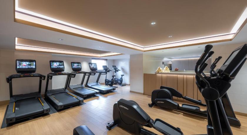 Image of Victoria Harbour View Suite 1 King 9