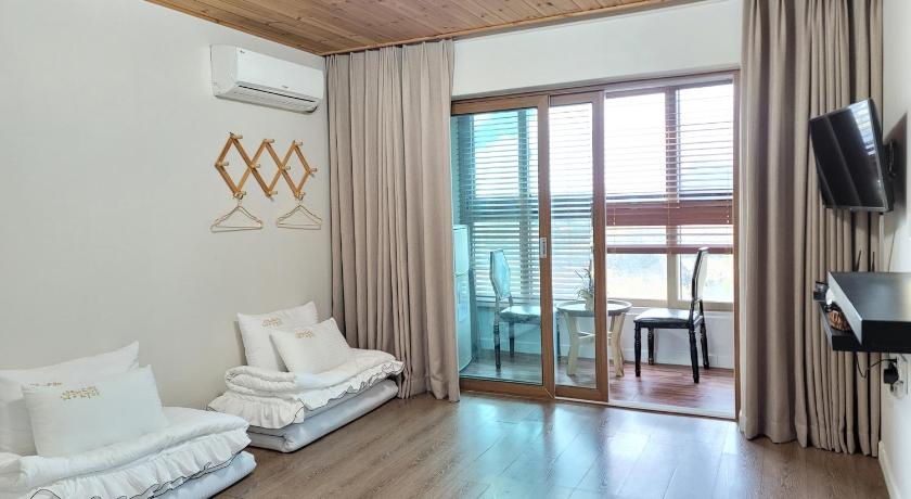 济州 Starlightdrops Pension 4星级 民宿 餐厅