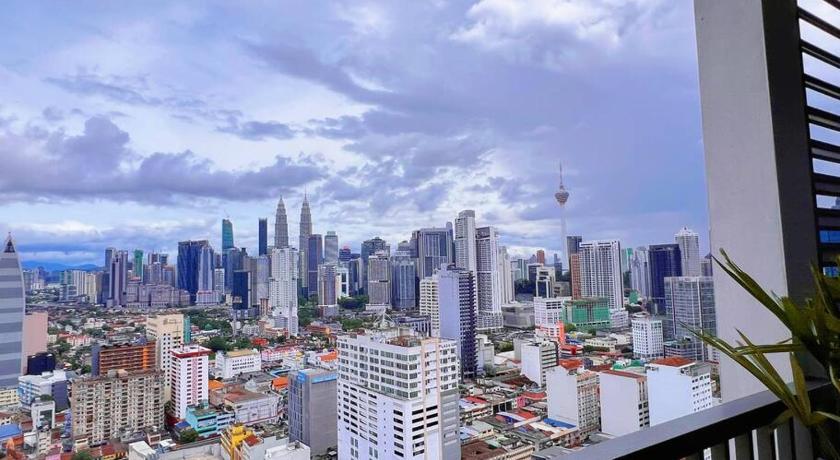 KLCC View  Chambers  2Min to Mall&LRT  Netflix - image 4