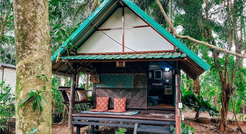 Image of Bungalow with Garden View 5