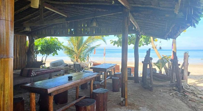 LANTA MERMAID RESORT - image 13