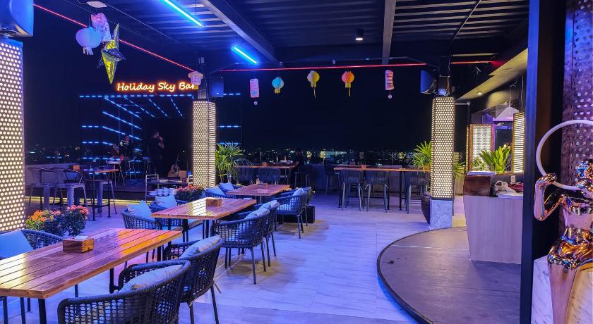 Holiday Pier Hotel - image 4
