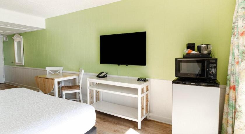 Pawleys Island Superb 3rd Floor Oceanfront King Room 3-Star Accommodation pool