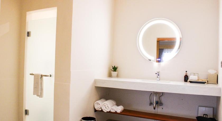 Image of Standard Room 9