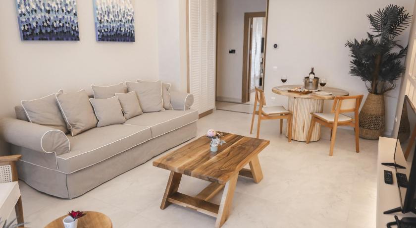 Image of Suite with Garden View 0