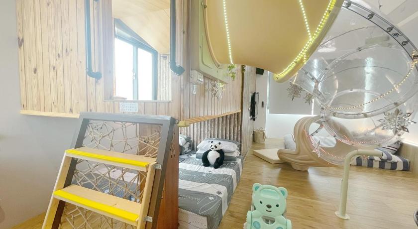 Image of Standard Quadruple Room 1
