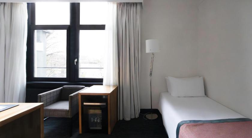 Image of Triple Room 4