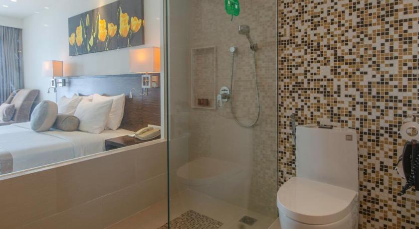 Image of Deluxe City View Double Bed 7