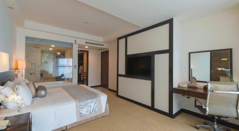 Image of 2-Bedroom Ocean View Suite 8