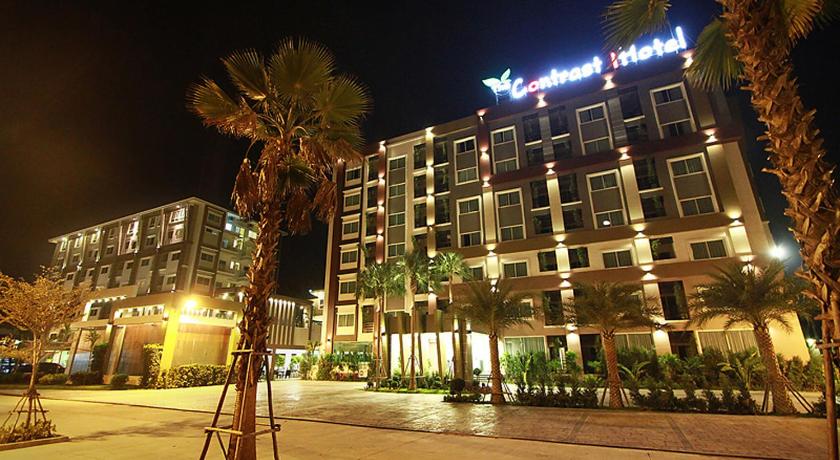 ラヨーン The Contrast i Hotel 4つ星 ホテル レストラン