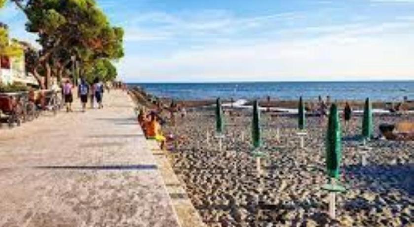 Bilocale Vicino Alla Spiaggia A Grado Pineta - image 18