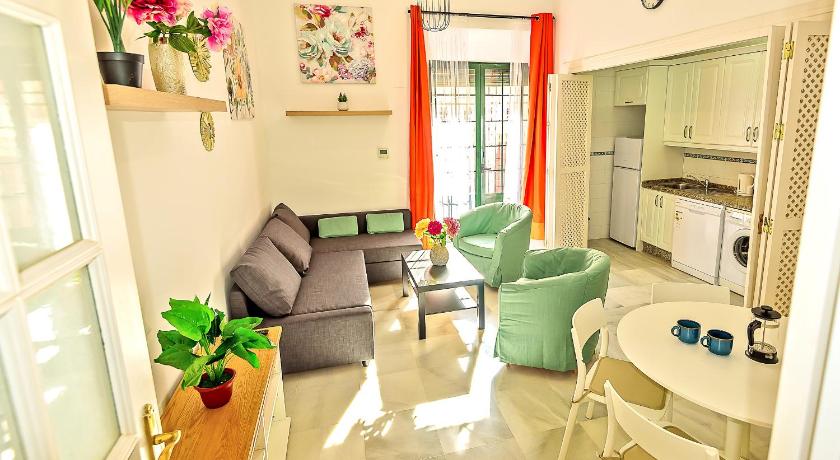 Central & Style - Bars and Restaurants all around Apartment