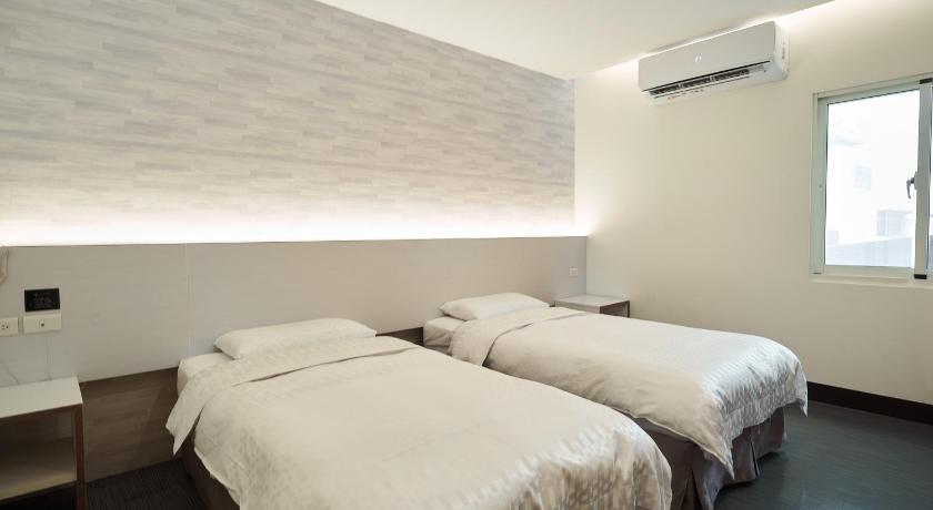 Image of Standard Twin Room 1