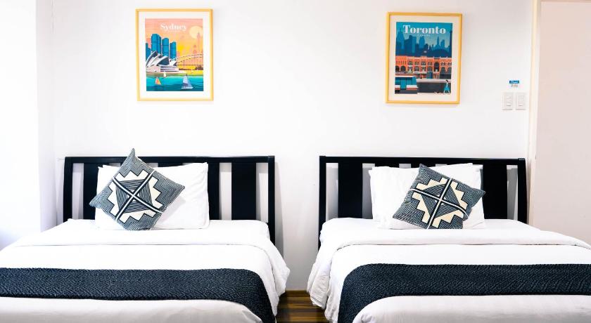 Image of Three-Bedroom Apartment 12