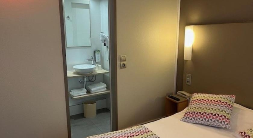 Image of Superior Room - 1 Double Bed 14