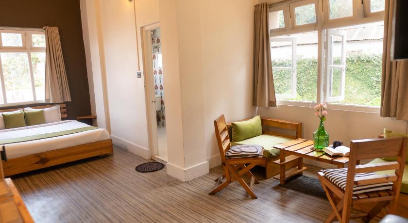 Image of Family Room 1