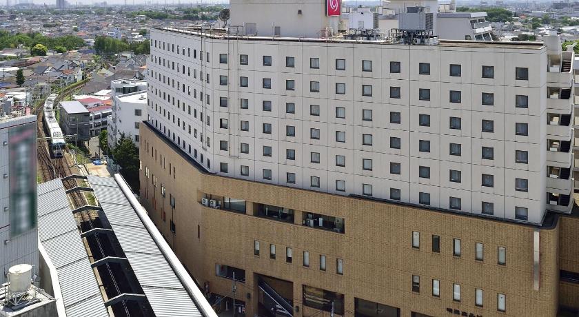 a large building with a lot of windows on top of it, Kichijoji Tokyu REI Hotel in Musashino