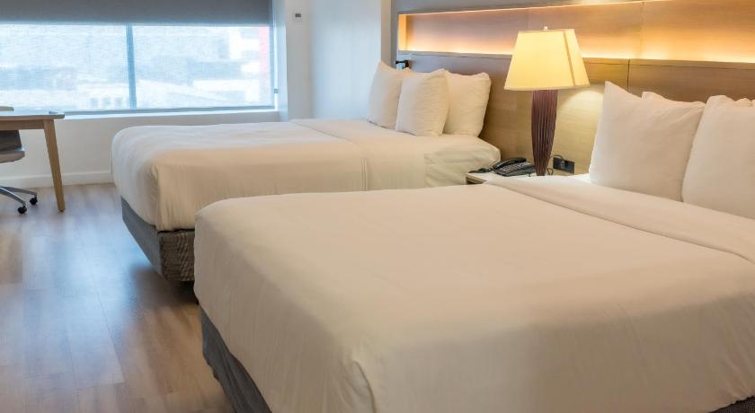 Image of 2 Double Beds, Nonsmoking 1