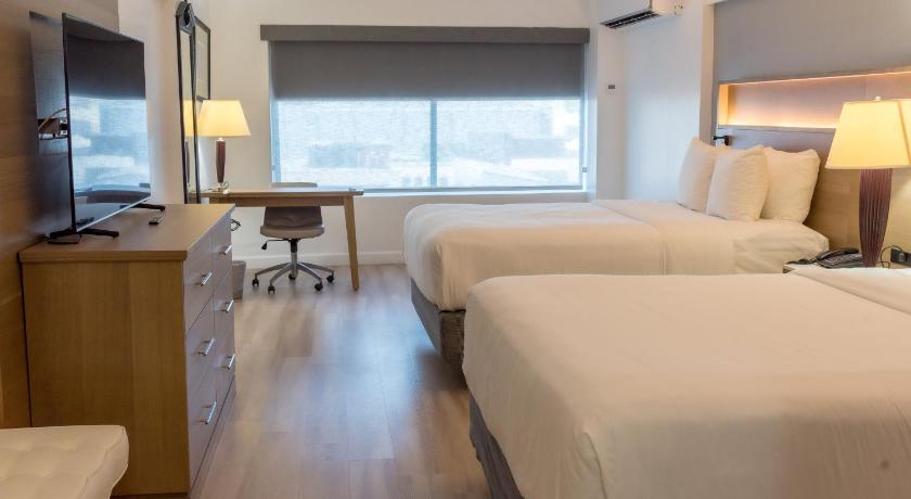 Image of 2 Double Beds, Nonsmoking 0
