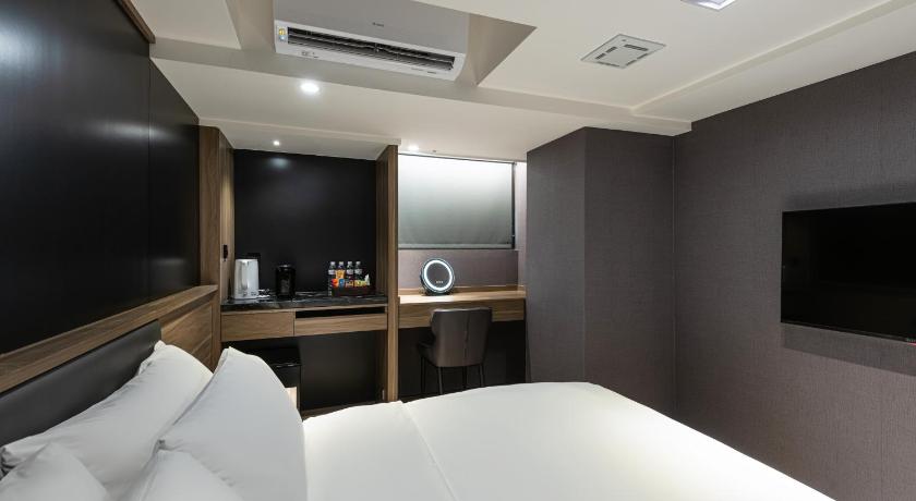 Image of Standard Double Room 6