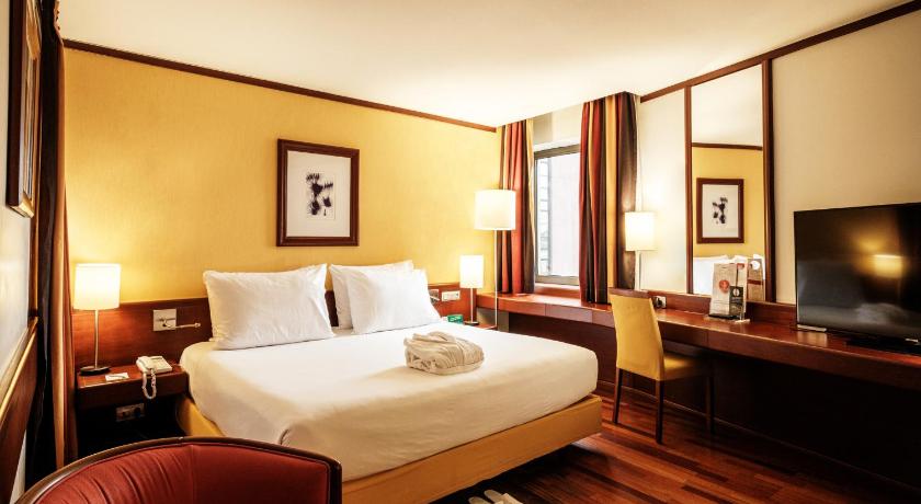 รูปของ1 King Bed 1 Bedroom Suite Sofa Bed 3