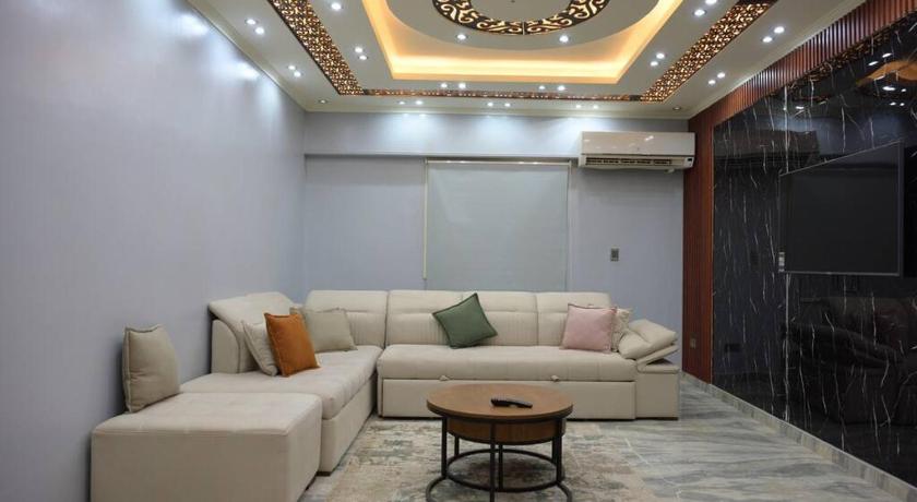 EGML-CN-2 NEW BRAND WITH NILE VIEW - image 9
