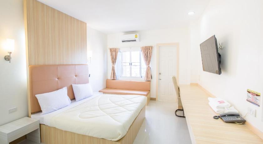 Image of Superior Double Bed 1
