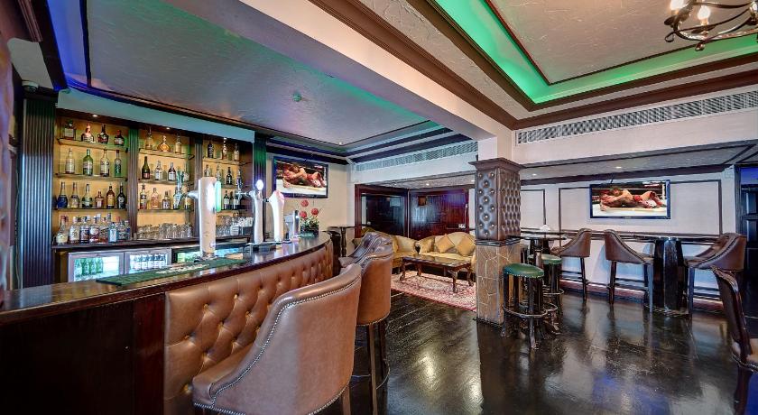 Ascot Hotel - image 7