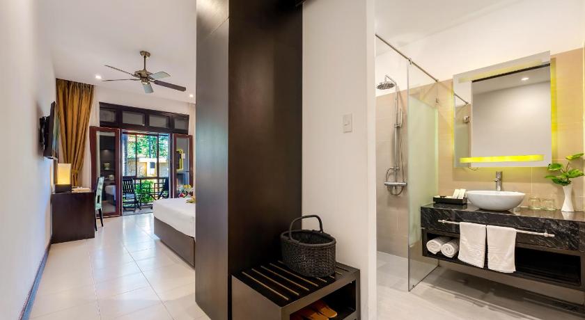 Image of Classic City View Double or Twin Room 4