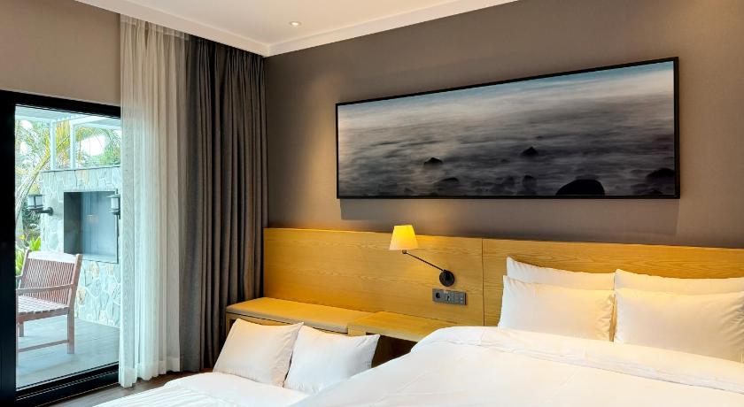 Image of Family Room with Terrace 1